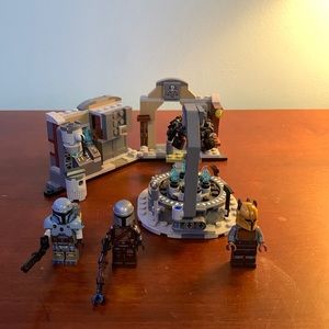 Lego Star Wars The armorers Mandalorian forge 75319 good Condition